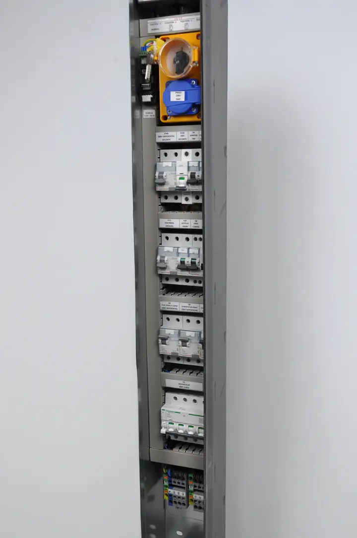 Arcode Slim 120x1900 Kapı Yanı